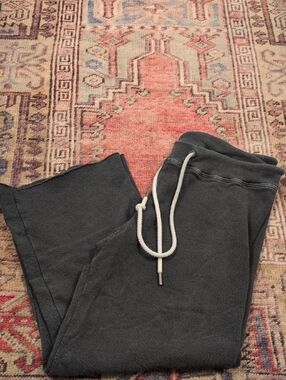 The Great. wide leg cropped sweatpant